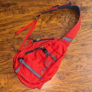 Patagonia Atom 8L Red Sling Pack with Gray Accents Patagonia Outdoor Hiking Bag